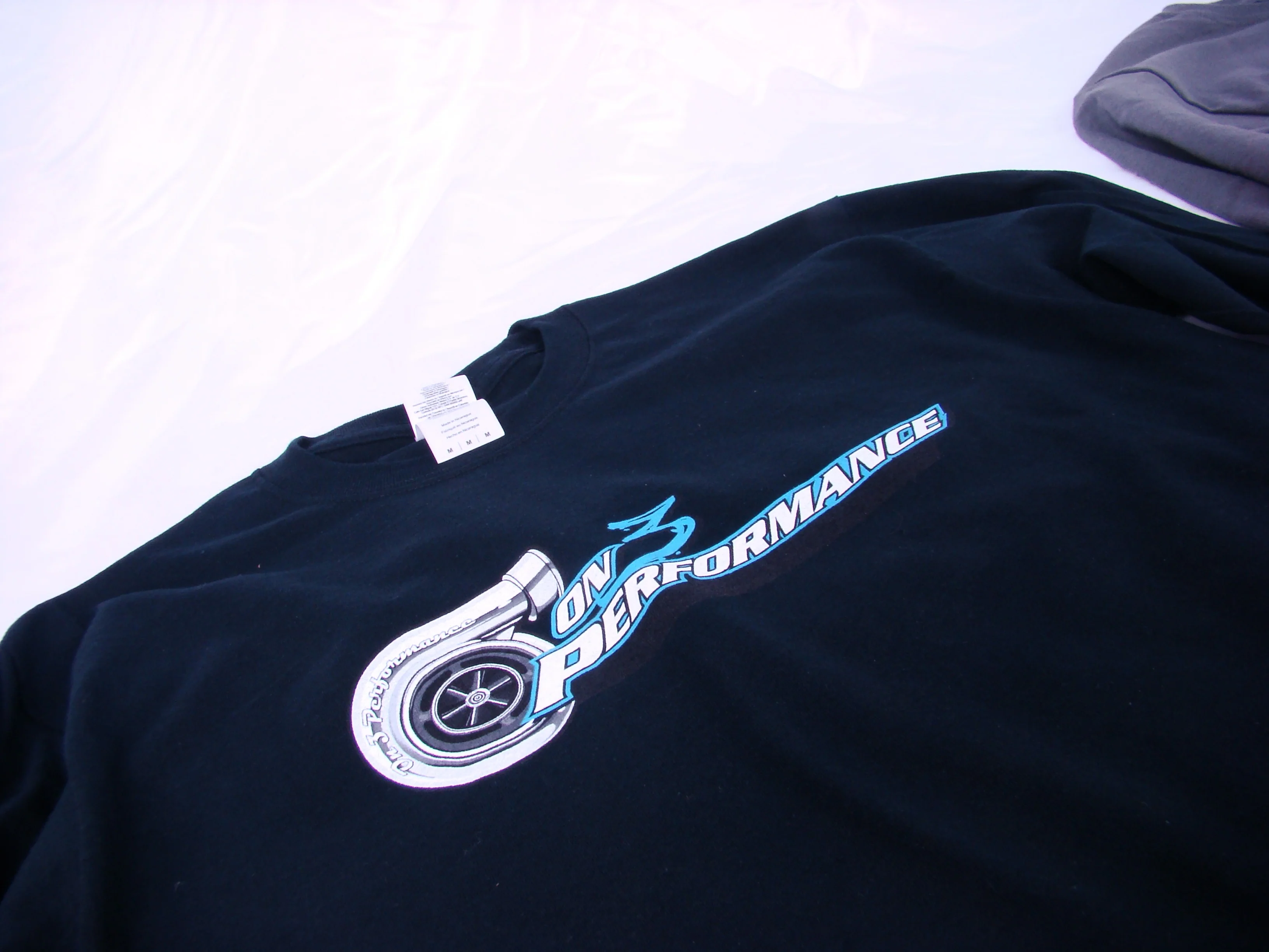On 3 Long Sleeve Tee - Black or Gray - Image 4